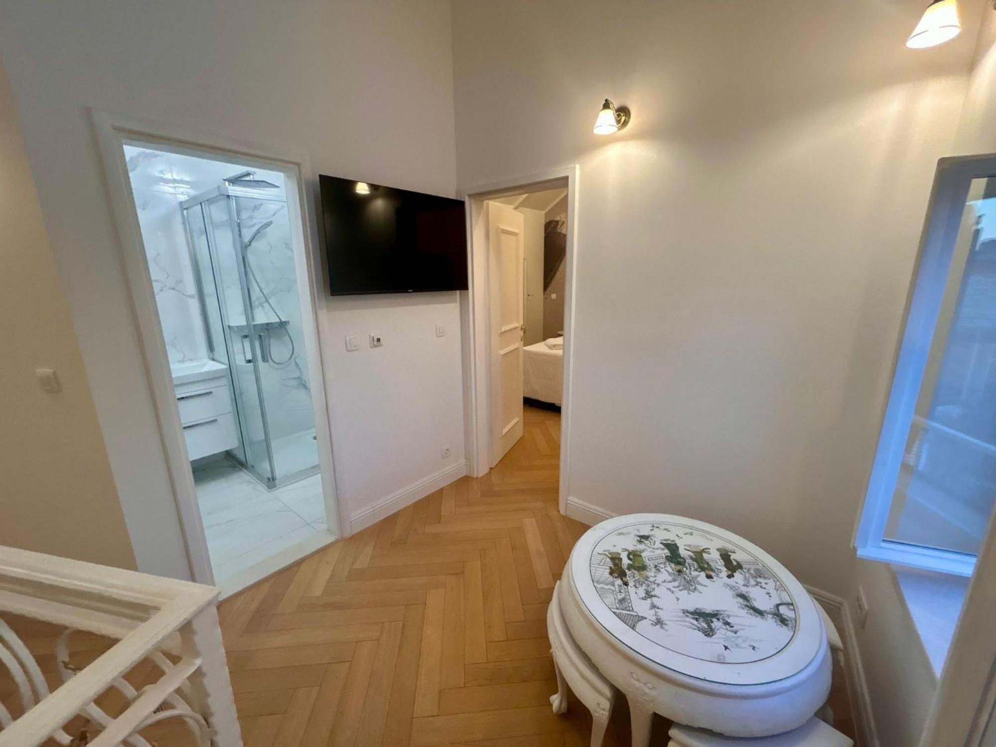 Karma By Dominium Apartment